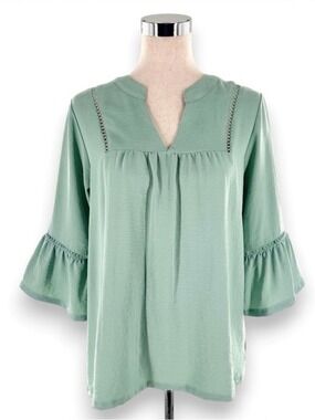 Adreamly Green V Neck Bell Sleeve Tunic Top Medium